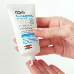 Isdin Nutratopic PRO-AMP crema textura Isdin Nutratopic PRO-AMP crema textura
