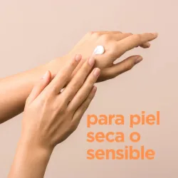 Dr Organic Crema de manos y uñas de Miel de Manuka, 125ml. Dr Organic Crema de manos y uñas de Miel de Manuka, 125ml.