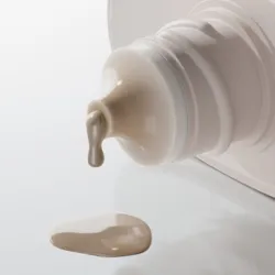 Babe Mineral Super Fluid Color Sunscreen SPF50, 50 ml | Farmacia Barata